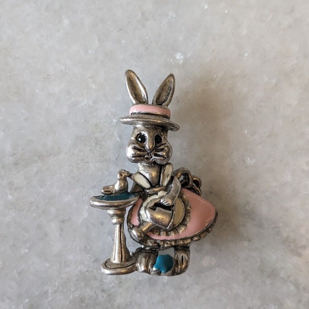 DANECRAFT Gardening Bunny Rabbit At Birdbath Brooch Pin